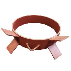 P-ring in red-painted steel, designed for secure mooring of buoys and docks. Heavy-duty structure with angular flanges for stabi